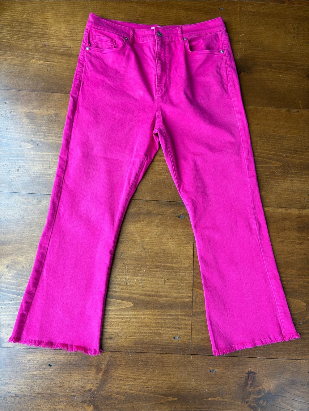 Loft High Waist Kick Crop Flare Jeans‎ Hot Pink Size 31/12 Raw Hem Denim